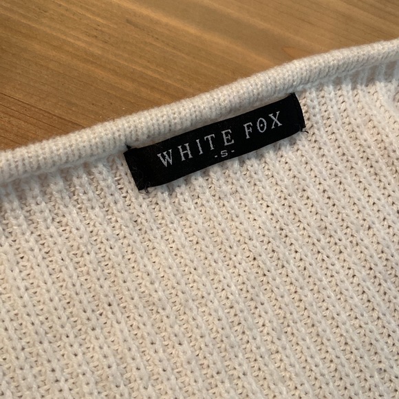 WHITE FOX White oversized knit sweater - Picture 2 of 5